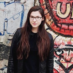 Meet your Posher, Elizabeth